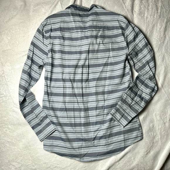 NWT johnnie-O Chandler Indigo Striped Long Sleeve Button-Down Shirt Medium - Picture 10 of 13